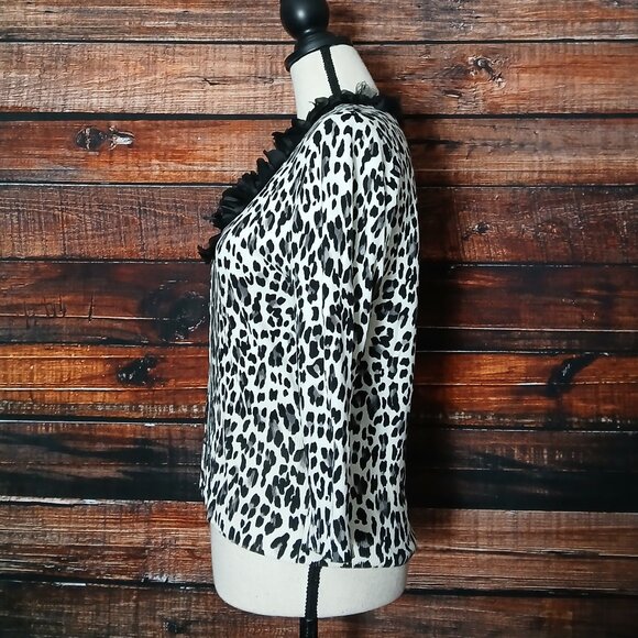 White House Black Market Cardigan Sweater M Leopard Ruffle Collar 3/4 Sleeve - Picture 6 of 8